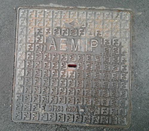 coach wallets manhole