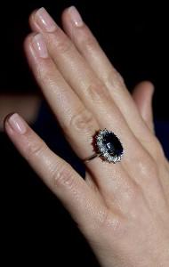 kate-middleton-engagement-ring-picture-raymond-lee-jewelers kate middleton engagement ring picture, raymond lee jewelers, engagement ring sapphire boca