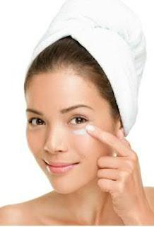 Lakme Algae Collagen Masque and Time Restore Protein Treatment Lakme Algae Collagen Masque and Time Restore Protein Treatment