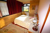 Hotel La Casa Vieja: inexpensive accommodation close to Oviedo