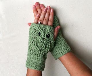 Crochet Pattern: Owl Fingerless Gloves