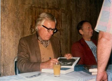 4999126765_a4234ee4f3_z Ray Bradbury, the author, at a signing in 1977