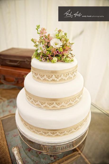 wedding cake idea classic tiers (16) wedding cake ideas (16)