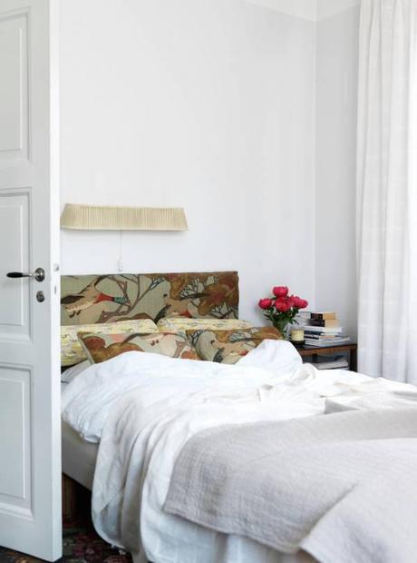 Elle-Interior-Swedish-Sweden-home-mint-pale-green-white-bed-room Ylva Mazetti by Petra Bindel