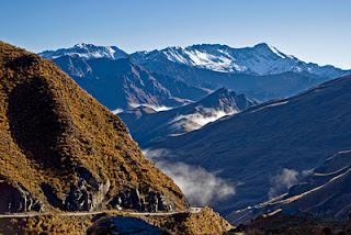 Dangerous Driving Roads on Earth Dangerous Driving Roads on Earth