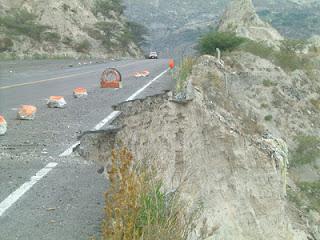 Dangerous Driving Roads on Earth Dangerous Driving Roads on Earth