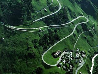 Dangerous Driving Roads on Earth Dangerous Driving Roads on Earth