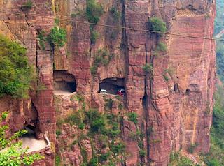 Dangerous Driving Roads on Earth Dangerous Driving Roads on Earth
