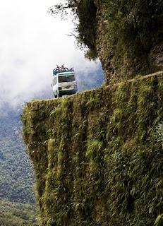 Dangerous Driving Roads on Earth Dangerous Driving Roads on Earth
