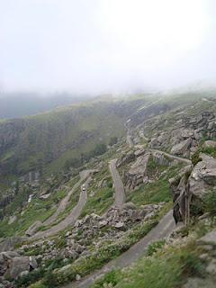 Dangerous Driving Roads on Earth Dangerous Driving Roads on Earth