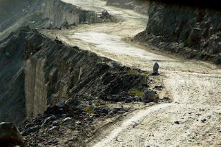 Dangerous Driving Roads on Earth Dangerous Driving Roads on Earth