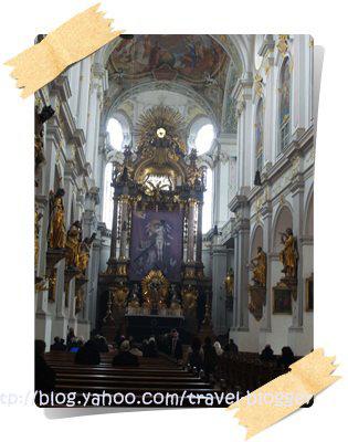 Church tour around Marienplatz