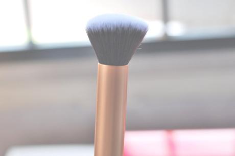 Real Techniques'  Buffing Brush