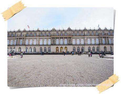 A Dupe of Palace of Versailles in Germany?