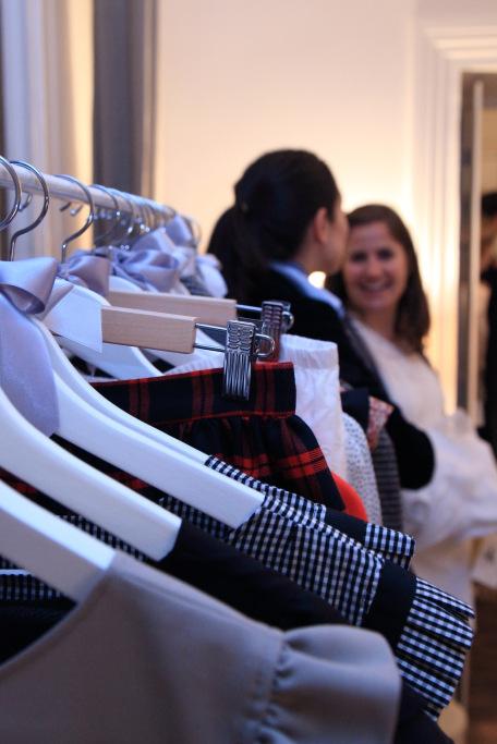 Clients chatting Feminine, Fresh & So Cute!