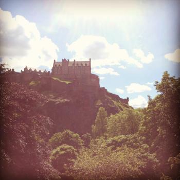 It's sunny! Well, it was for a little while. Edinburgh Castle
