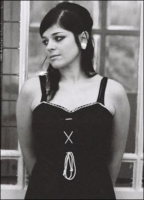 Support Women Artists Sunday: Gemma Ray Support Women Artists Sunday: Gemma Ray