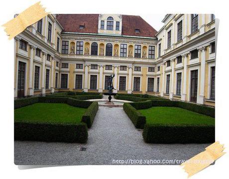 Where the former Bavarian King lived: Residenz Munich