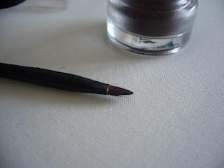 REVIEW : Collection 2000 long wear gel liner in brown