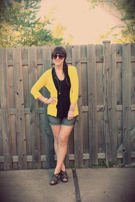 Outfit: Neons and neutrals neon