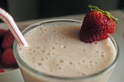 High Fiber Smoothies:  From Dumbledore’s “Drink of Despair” to Strawberry Bliss