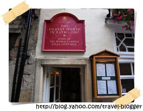The oldest house in bath is..........