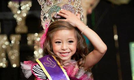 t7 Toddlers & Tiaras: Jump Up And Try To Catch A Handful Of Crazy Beads, Because It’s Time For Miss Mardi Gras Madness! Whatever Floats Your Float.