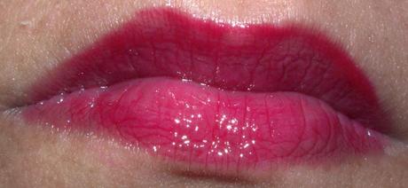 Swatches: Lip Gloss: Jemma Kidd Makeup School: Jemma Kidd Hi Shine Lip Gloss 18 Perfect Red Swatches