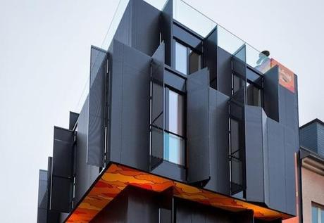 Metaform Architecture: Building with 4 apartments