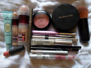 What's In My Holiday Make-Up Bag