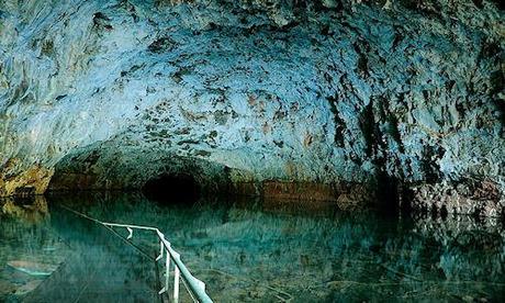 12 Amazing Pictures Of Lava Tubes Around The World