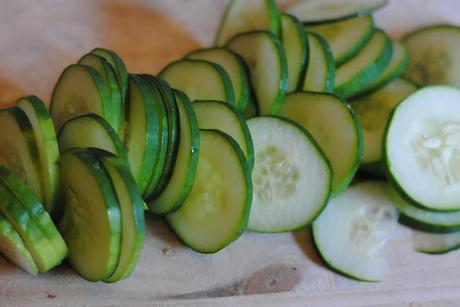 summer snackin'--make your own pickles