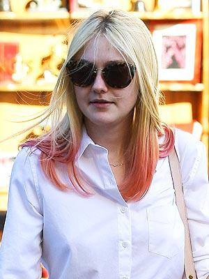 dakota-fanning-300x400 dakota fanning 300x400 Celebrity Trend: Dip Dyed Ends