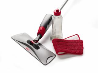 Rubbermaid Reveal Spray Mop: Image by Rubbermaid Products, Flickr