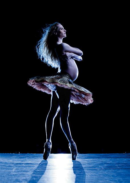 Live you dream : Motherhood and career in ballet. Do they mix?