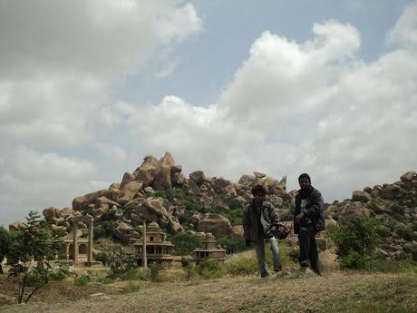57) Vani vilas Sagara Dam (Marikanive) & Chitradurga Fort: (20/6/2012) 57) Vani vilas Sagara Dam (Marikanive) & Chitradurga Fort: (20/6/2012)
