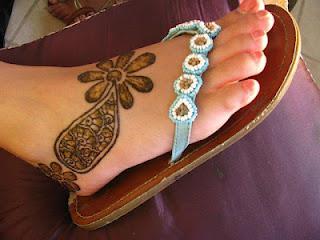 Latest Pakistani Eid Feet Mehndi Designs 2012 For Girls