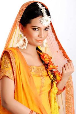 Stylish Mahndi & Mahndi Dresses Collection 2012