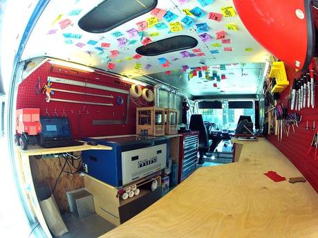 SparkTruck Introduces Kids to 3D Printing