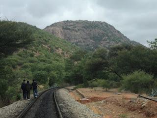 58) Makalidurga – Railway Trek: (13/7/2012) 58) Makalidurga – Railway Trek: (13/7/2012)