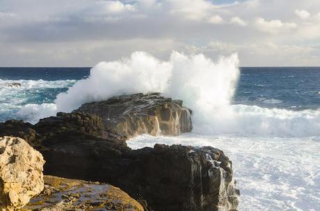 Waves Breaking at The Springs waves breaking near the springs