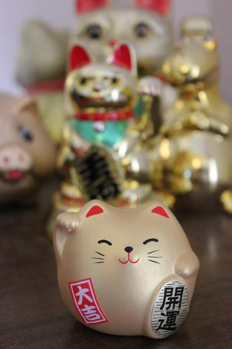 My little Maneki Neko obsession – a new addition to the family from @JoaniesGifts