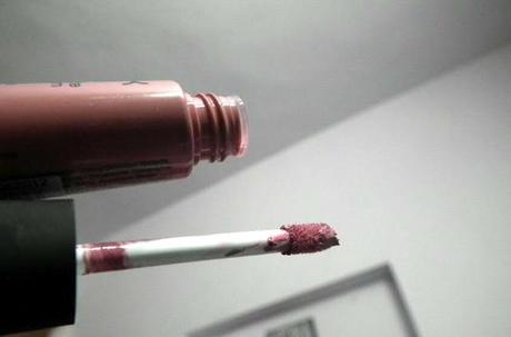 Review and Swatches - NYX Lip Cream in Milan Review and Swatches - NYX Lip Cream in Milan