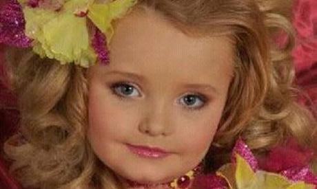 honey-boo-boo-child Here Comes Honey Boo Boo: Put On Your Blue Suede Shoes So You Don’t Stub Your Forklift Toe. It’s Time For Elvis And A Bunch Of Water Wedgies.