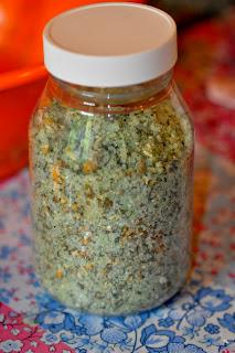 DIY Tutorial:  How to make Rosemary Mint Lilac Bath Salts