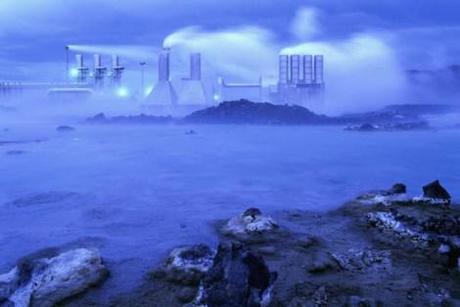 IH214065 WASTE WATER GATHERED TO MAKE ELECTRICITY AND PLASTICS