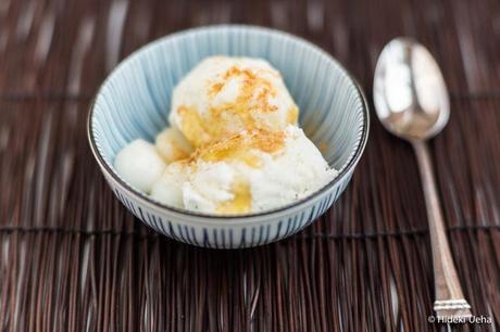 WELCOME! Ice Cream with Shiratama Mochi and Kinako (soybean flour)