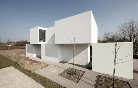 House D-Z by Graux and Baeyens