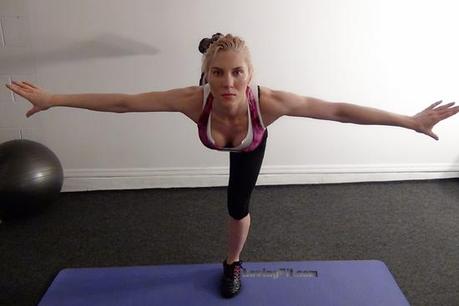 Side Lunge & Crane Exercise Bodyweight Exercise