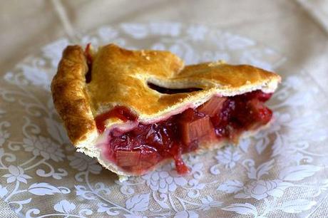 This is a #manfoodweek Recipe Round-Up. Plus a Father's Day Pie Recipe! Strawberry Rhubarb Pie